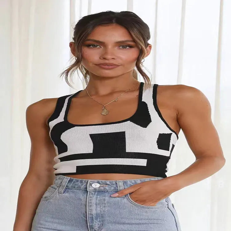 Women's slim fit U-collar camisole vest in contrast colours on a model.
