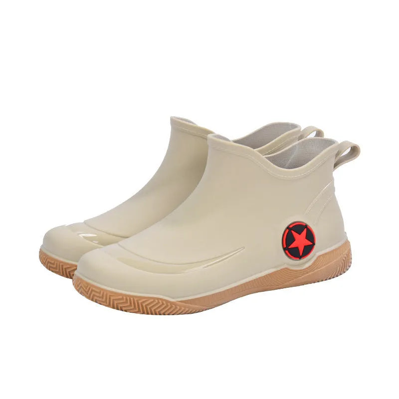 Men's low-cut rain boots in army green with non-slip PVC sole and short top