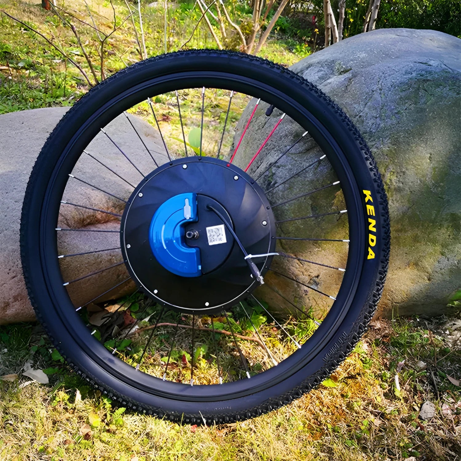 Yunzhilun 26-inch electric bicycle conversion kit showing hub motor, lithium battery, and charger.