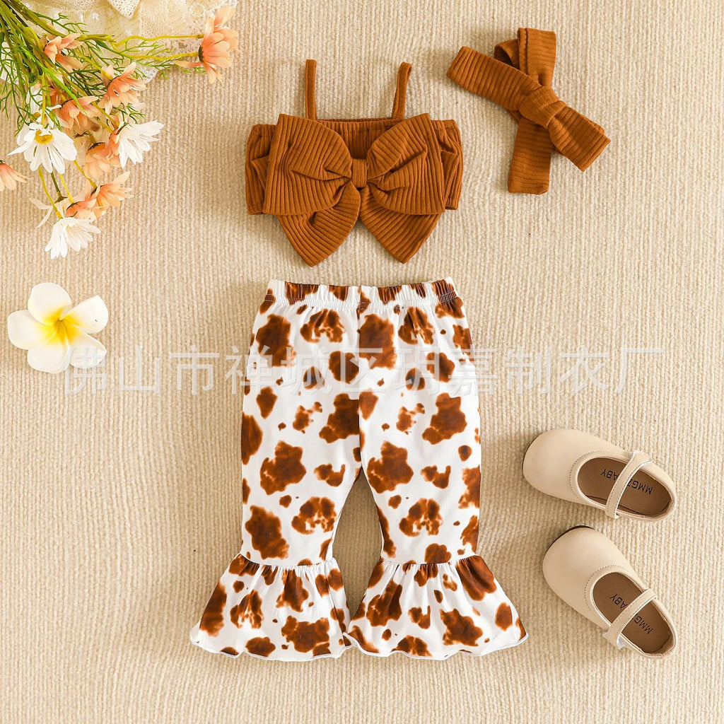 Girls' summer cotton bow suspenders short top and trousers suit set in beige with flower pattern
