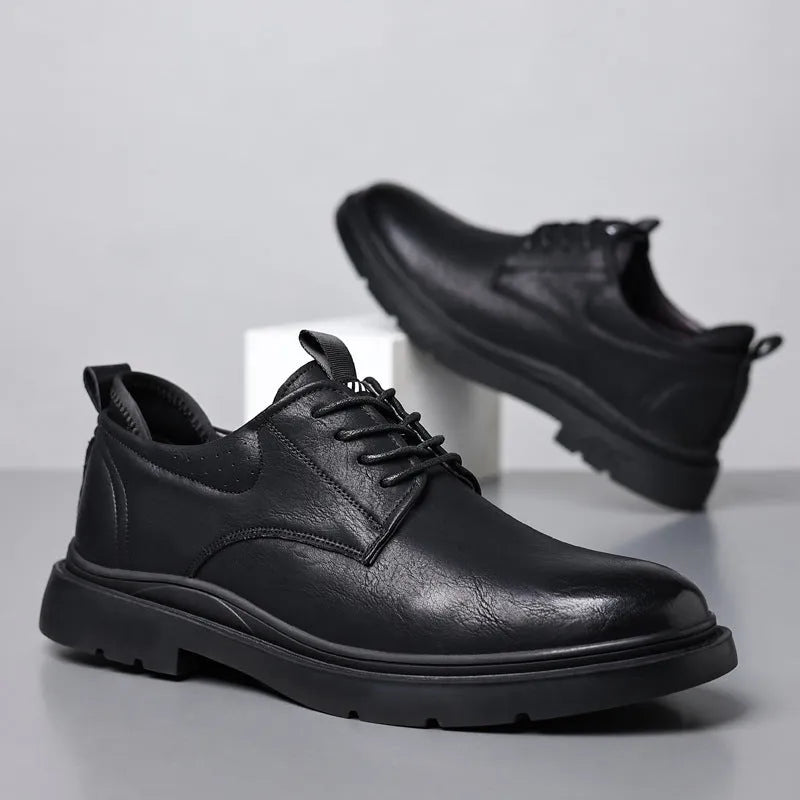 Men's leather sneaker shoes in black with two-layer cowhide upper and rubber sole