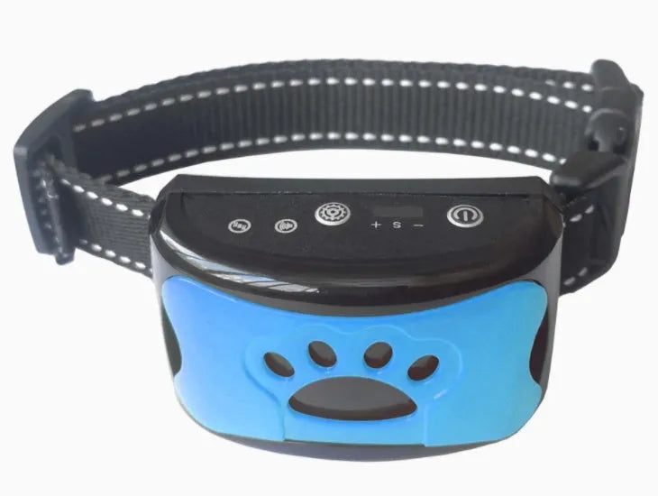 Waterproof rechargeable dog training collar with remote control in black colour, adjustable 6-35cm neck strap