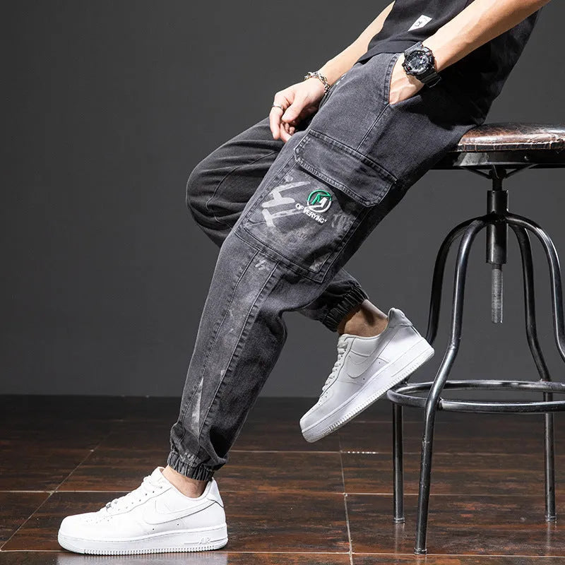 Men's loose straight-leg cargo jeans in blue with micro-elasticity cotton fabric and Korean styling