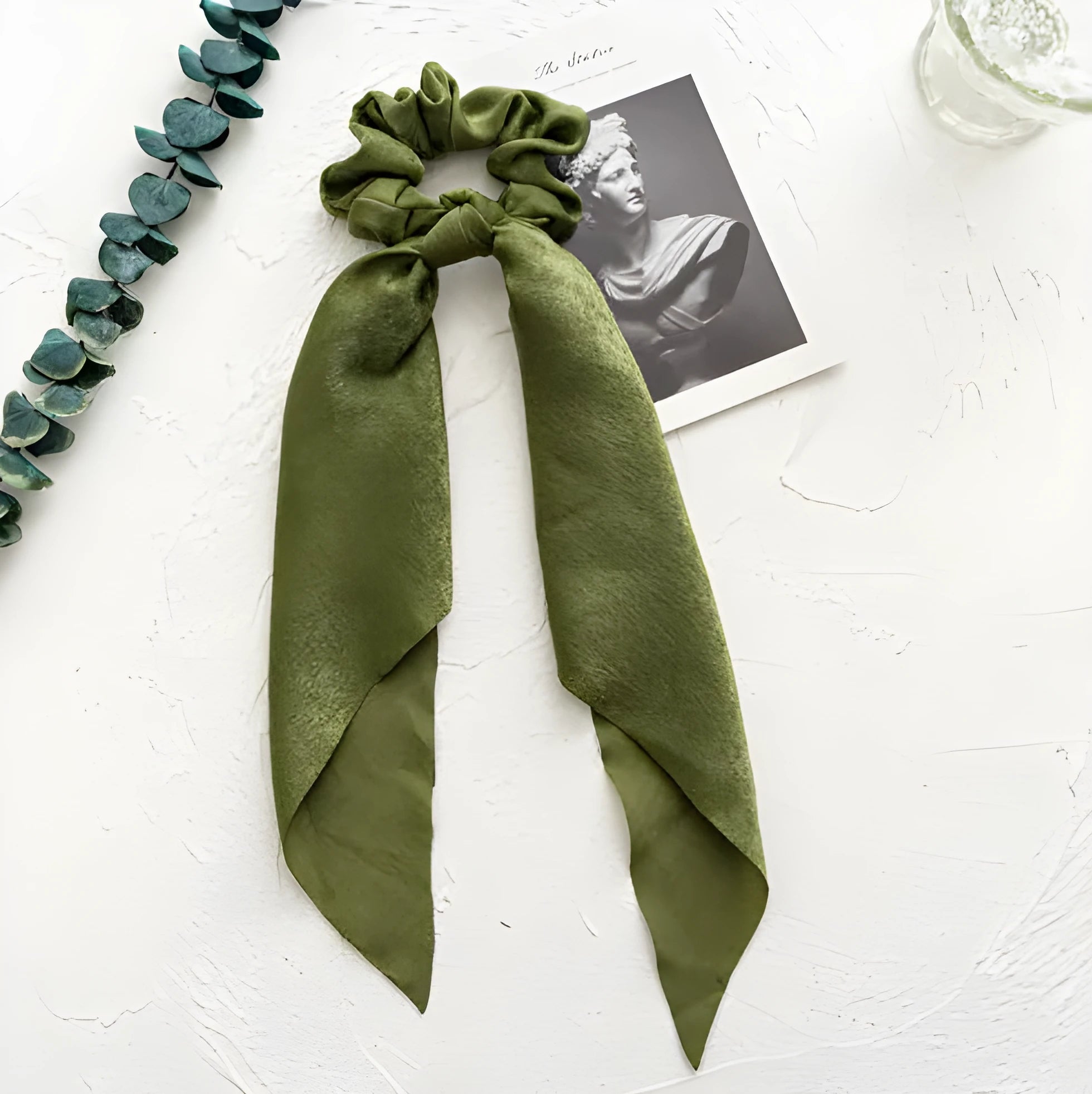 Spring dark green cloth hair ring with floral ribbon and large intestine ring design for women's ponytails