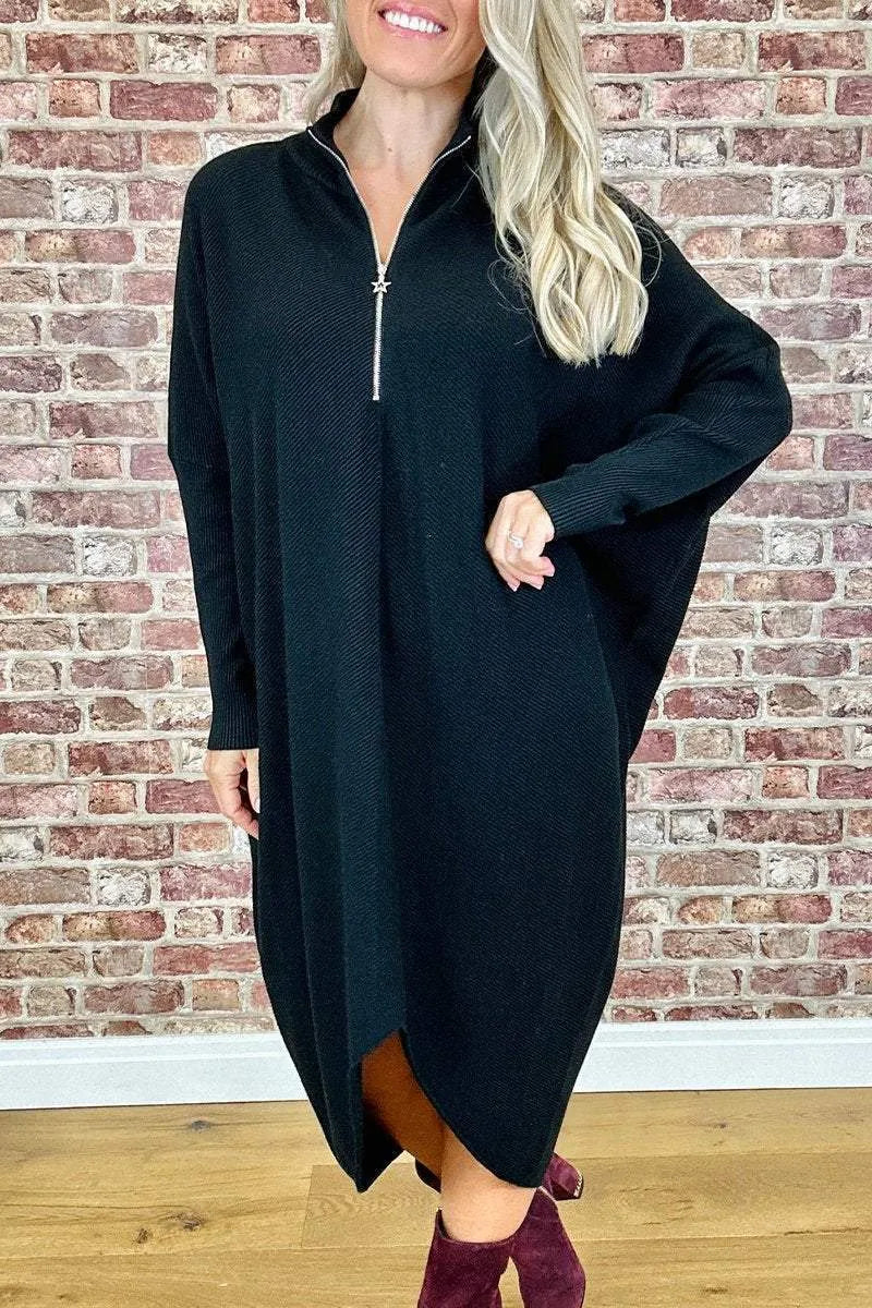 Women's solid colour loose knitted dress with raglan sleeves and a front zip detail