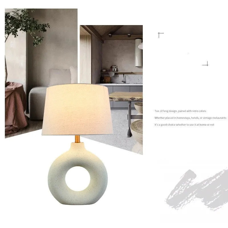 Japanese style white ceramic Feng pottery pot desk lamp with button switch on table