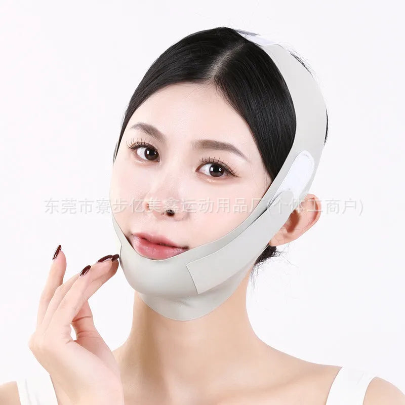 Graphene facial shaping mask for lifting and tightening in green or purple colour