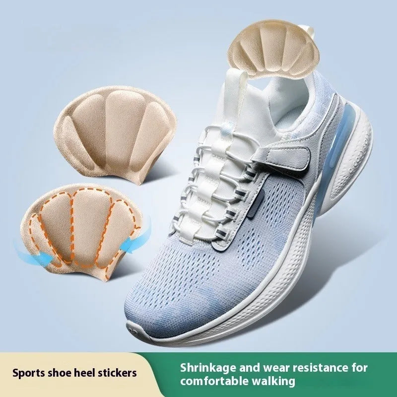 Camel-coloured anti-blister heel cushion pads with suede surface measuring 9.3x6 cm