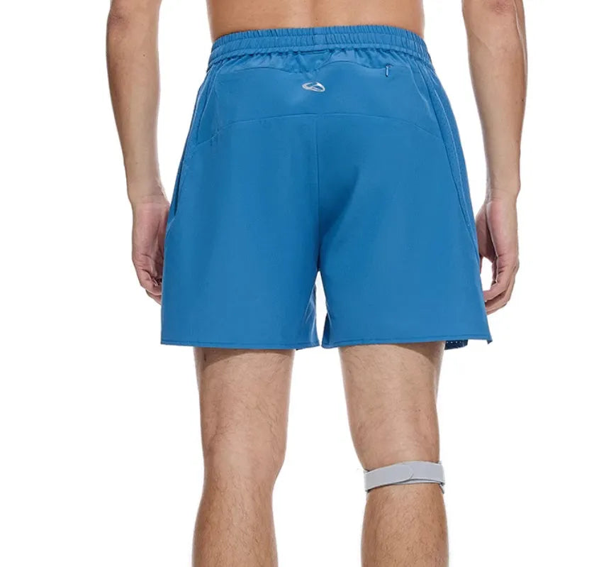 Four-point stretch running shorts in blue with laser punching stitching detail