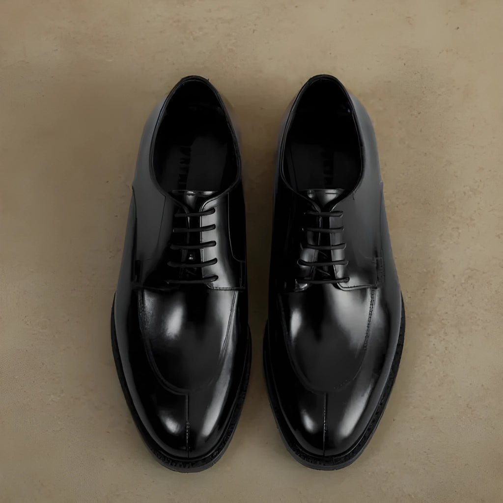 Plus size men's leather formal shoes with warped toe cap in black, first layer cowhide upper