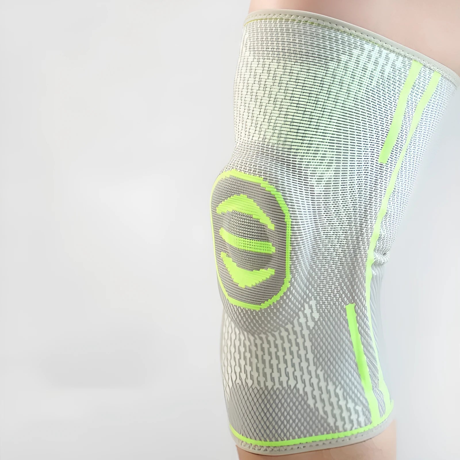 Cotton mountaineering knee pads in green, blue, or yellow colours