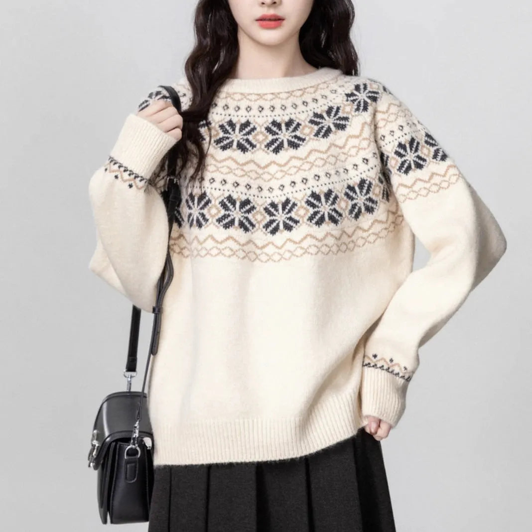 Women's milky white vintage fair isle knit sweater with geometric pattern, loose fit and crew neck