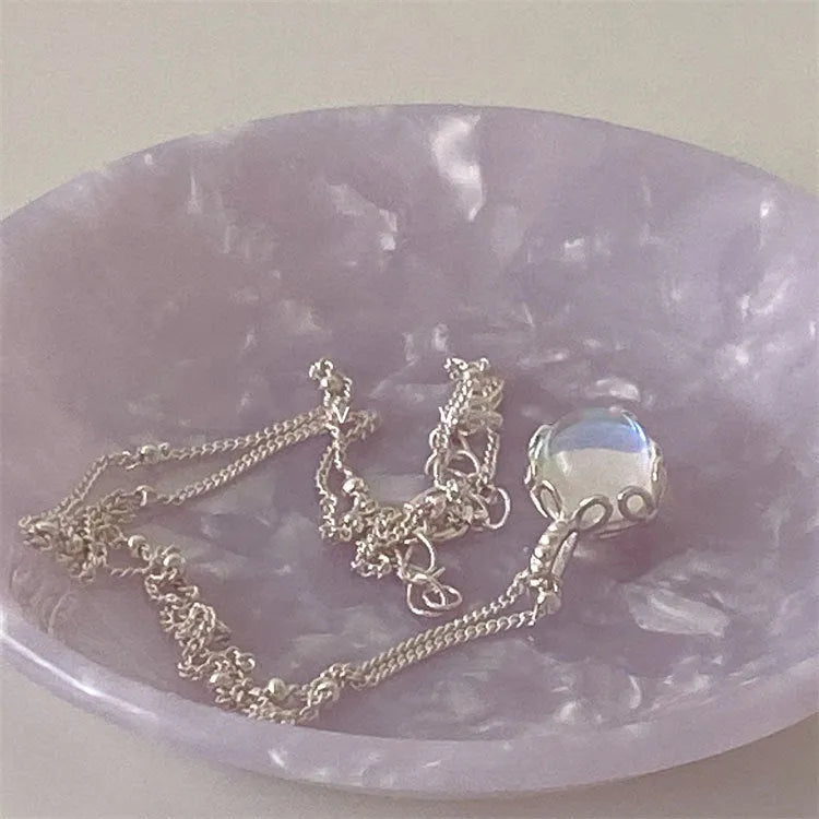 Geometric silver necklace for women with polished pendant on adjustable 41-50cm curb chain