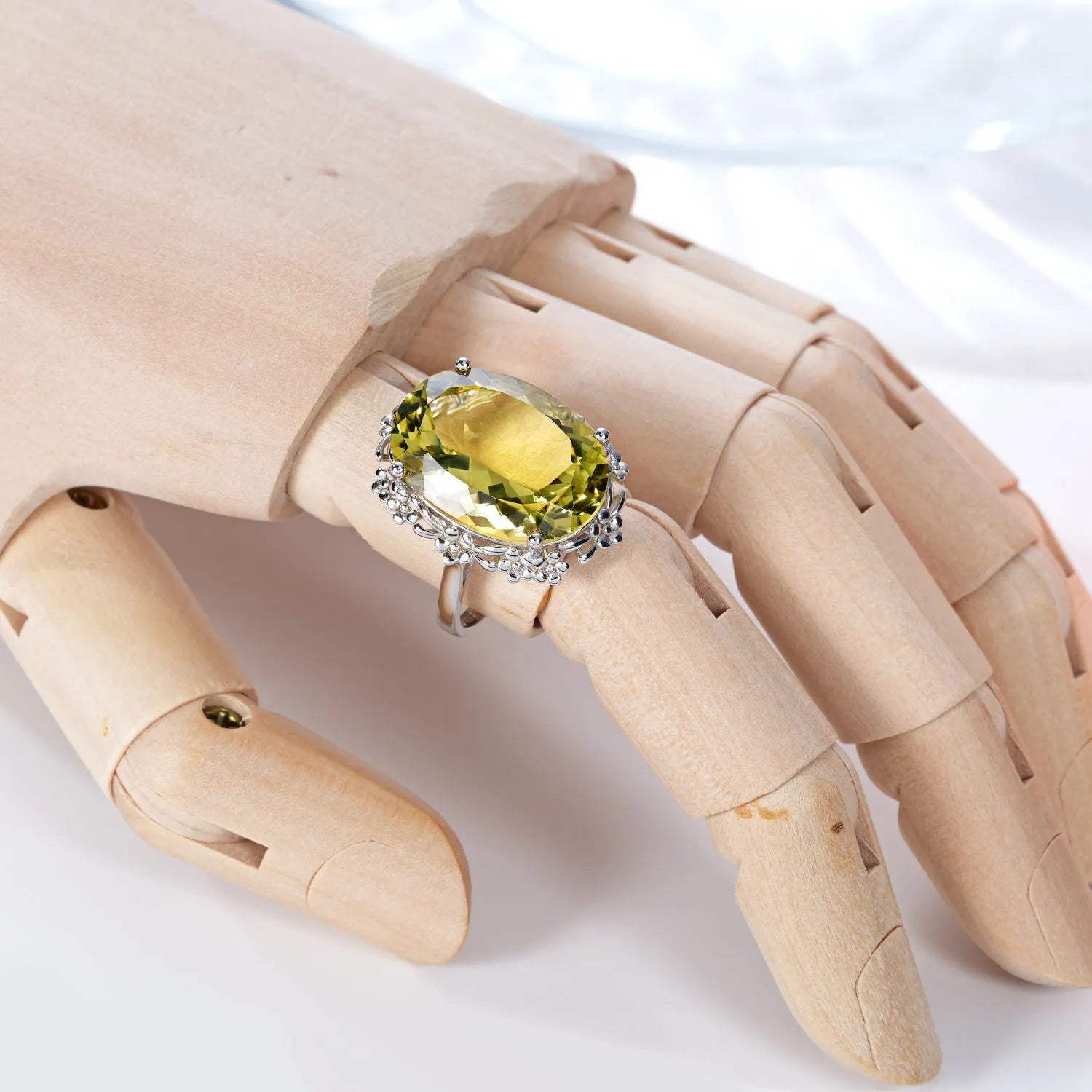 Natural lemon crystal ring S925 silver geometric design for women white colour size No.7