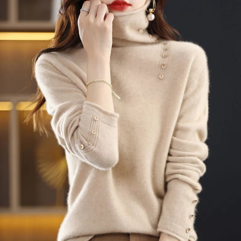 Short length slim fit knit bottoming shirt in core-spun yarn fabric showing 3D pattern details