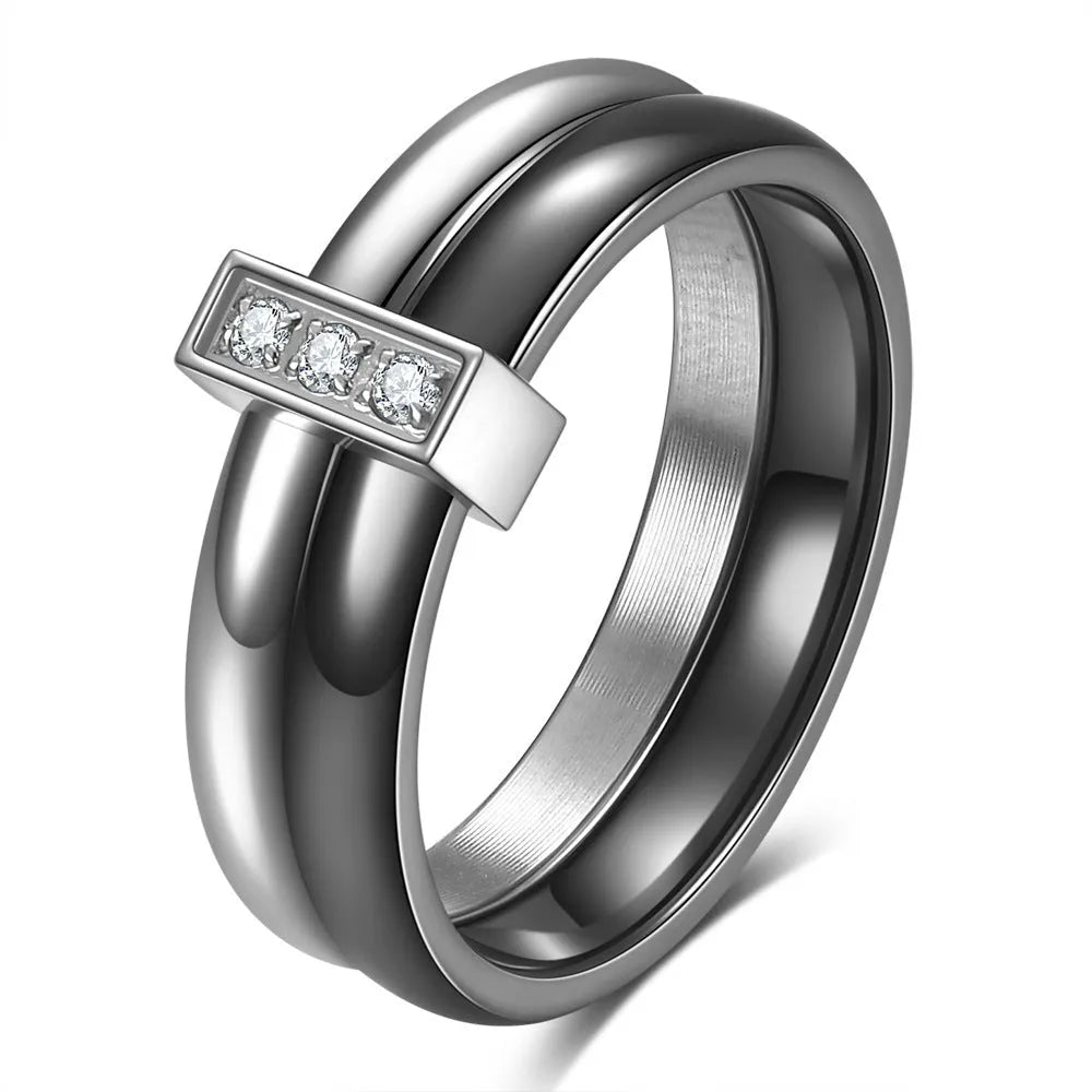 Ceramic women's ring with 6mm zirconium inlay in geometric design, available in steel black or gold white finishes