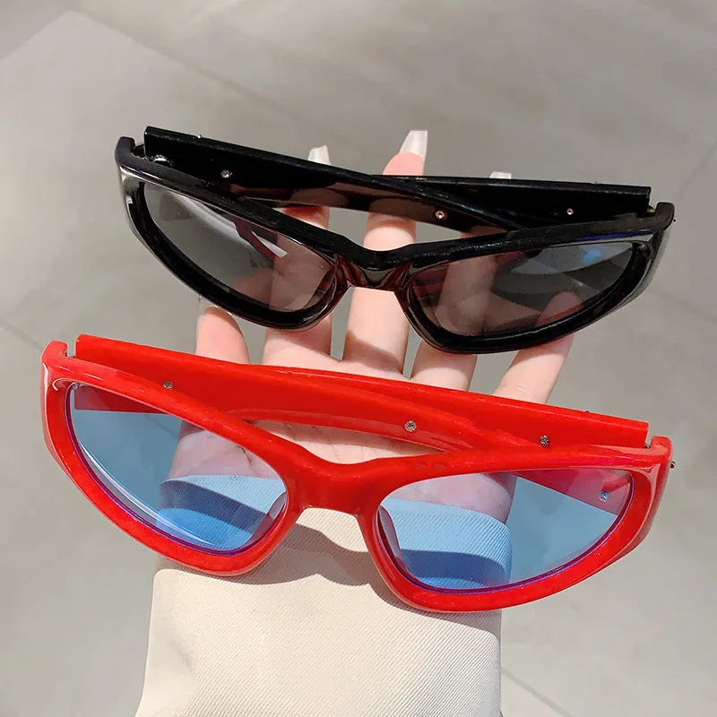 PC frame sports sunglasses with category 3 lenses in black frame blue lens colour option