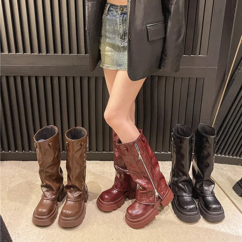 Black platform muffin pants Martin boots with a square heel and high cylinder cut