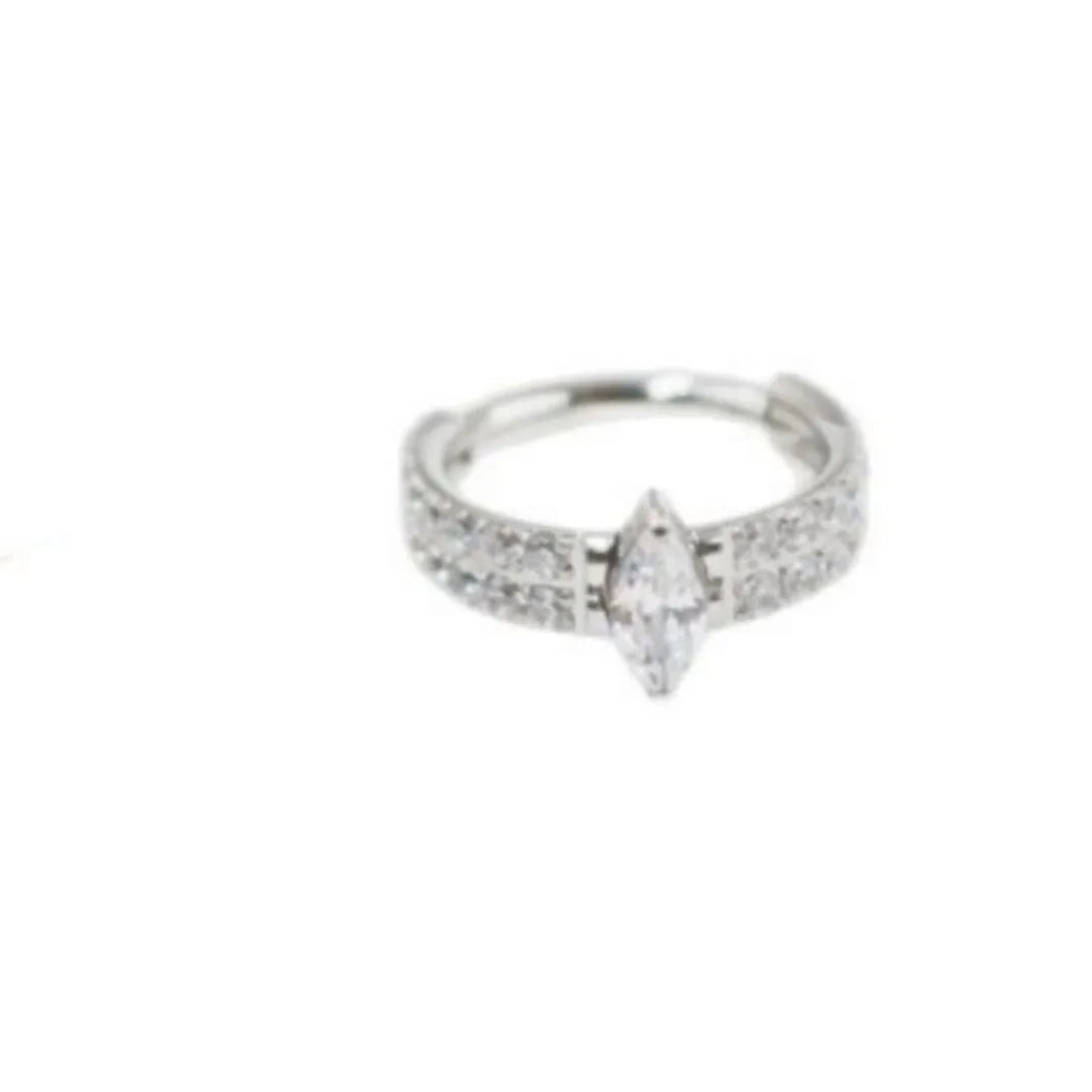 Titanium steel heart-shaped zircon diamond earrings in silver and gold colours