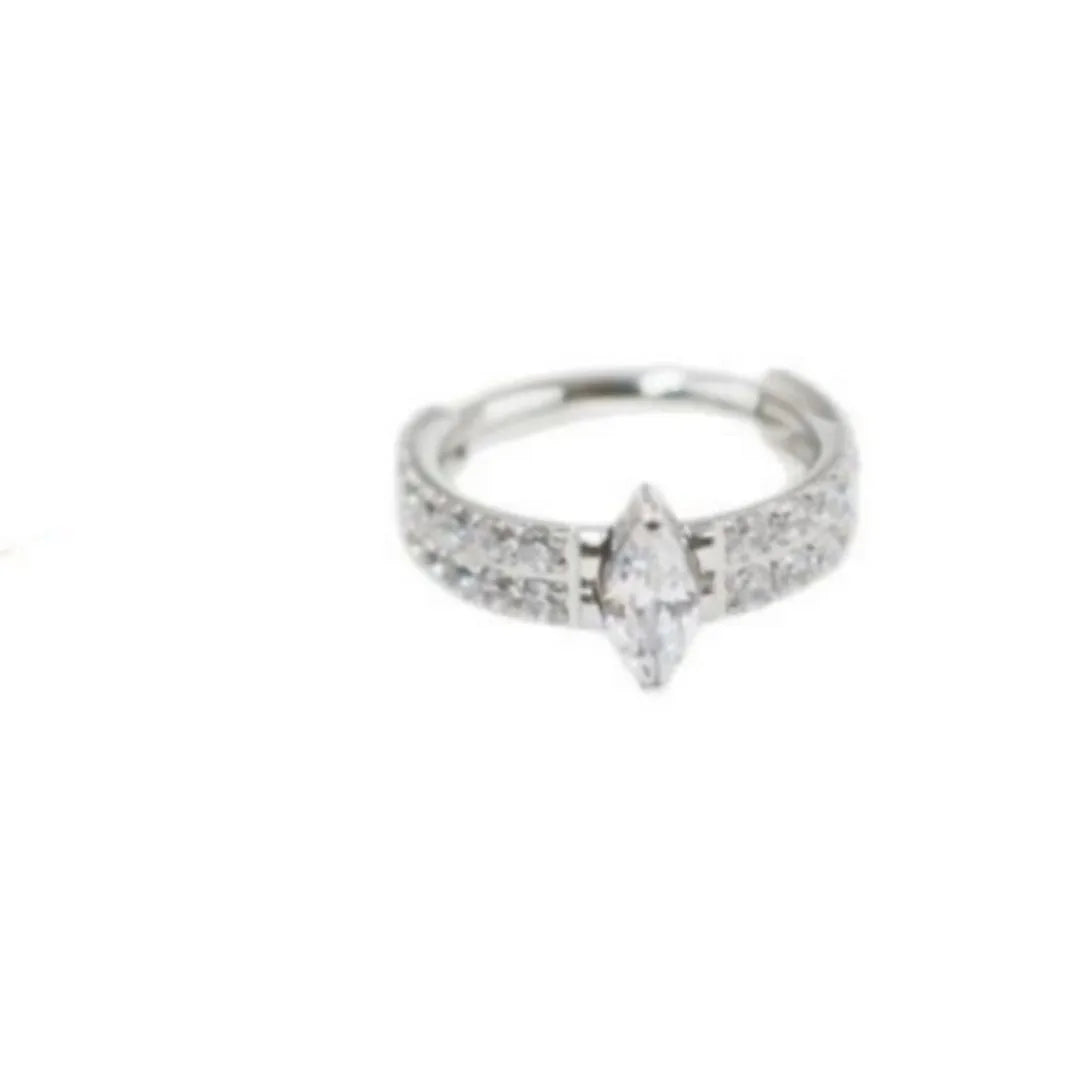 Titanium steel heart-shaped zircon diamond earrings in silver and gold colours