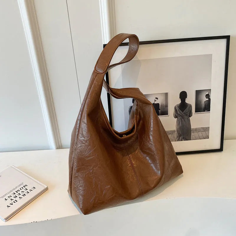 Soft PU leather shoulder bag with large capacity in street-style design