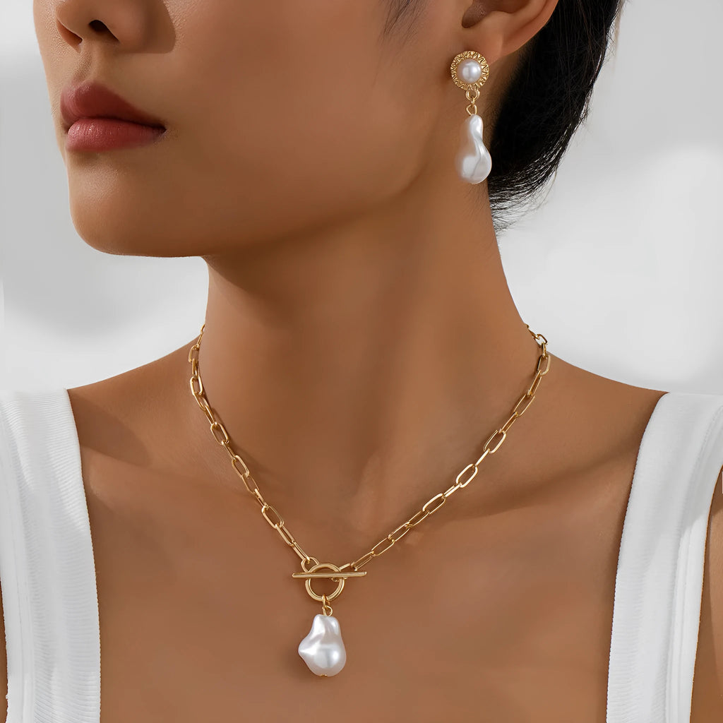Gold-coloured baroque pearl necklace and earrings two-piece jewellery set