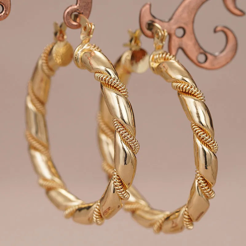 Geometric golden copper ear clip for women with ring and line design elements