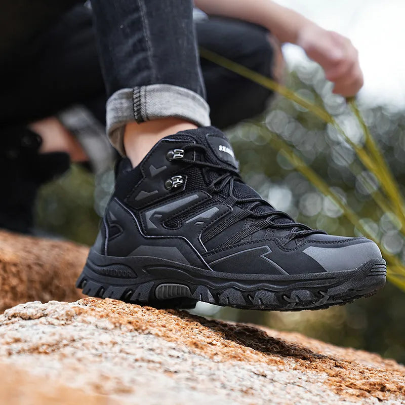 Low-top lace-up hiking sneaker with flannel upper and natural rubber sole