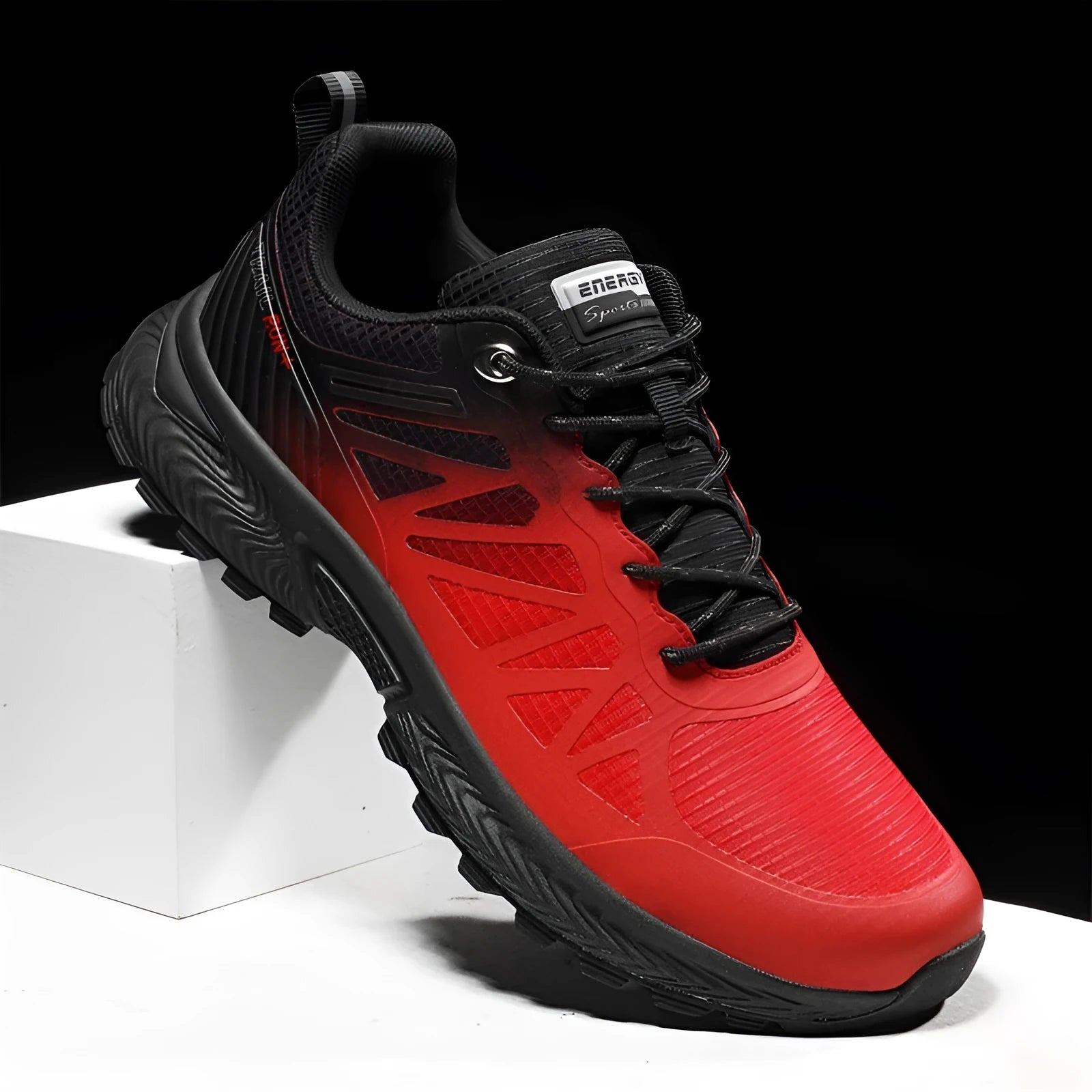 Men's black breathable mesh outdoor running shoes with round toe and lace-up closure