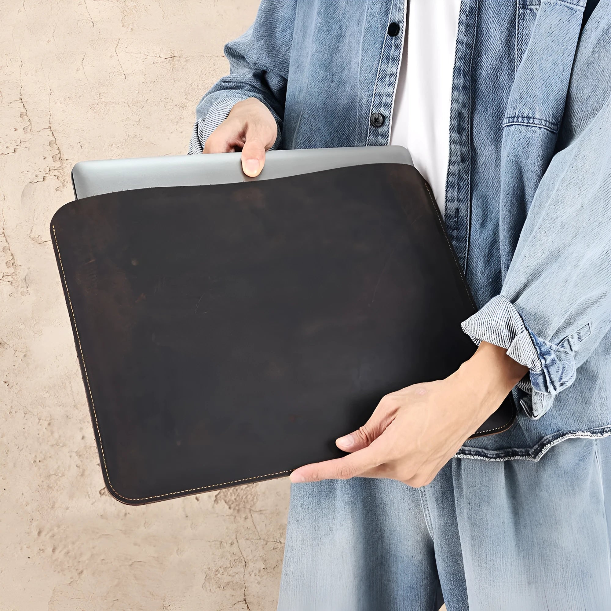 Brown genuine leather computer bag with horizontal design and cowhide lining
