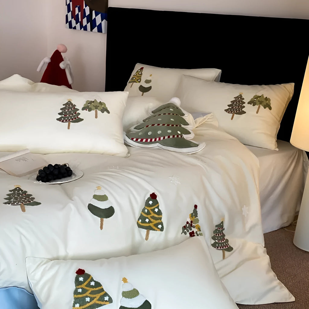 Cream Blue long-staple cotton bedding set with embroidered Christmas tree and floral pattern
