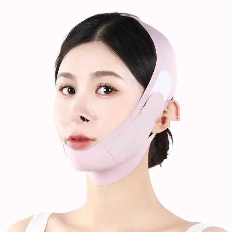 Graphene facial shaping mask for lifting and tightening in green or purple colour
