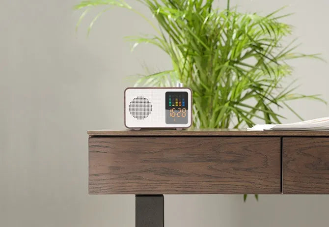 Brown wooden retro-style portable Bluetooth speaker with FM AM radio