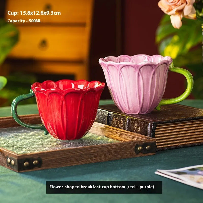 500ml ceramic breakfast cup with red floral pastoral pattern on white background.