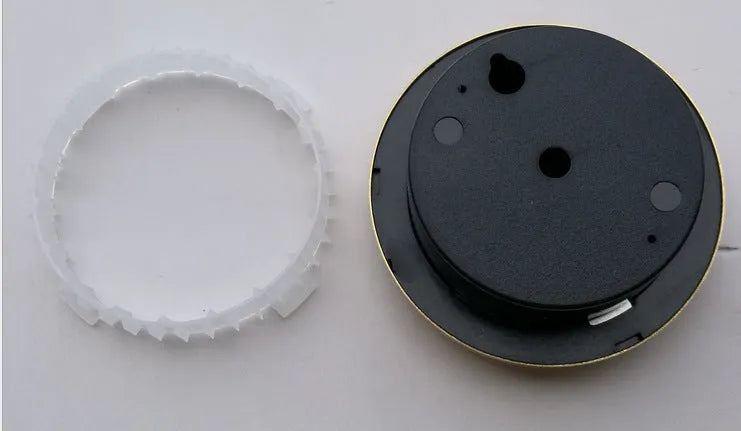 Aluminium analog thermometer and hygrometer with 72mm diameter dial for home temperature humidity monitoring