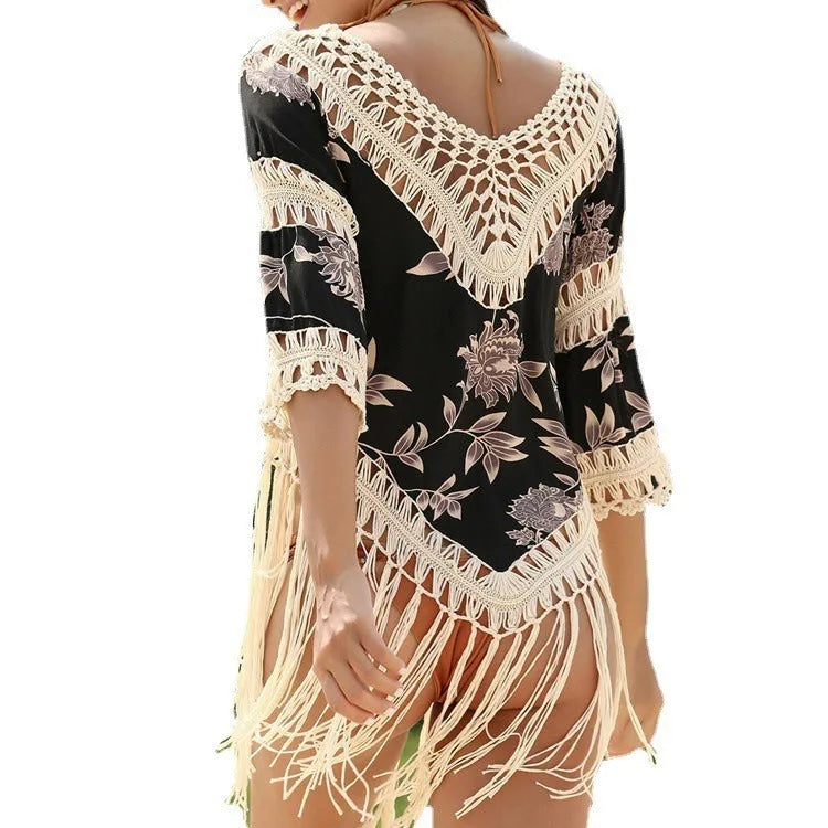 Women's white V-neck sun protection shirt with hollow-out sleeves for beach activities