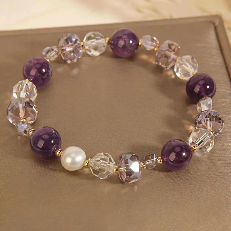 Artificial amethyst bracelet for women with U-shaped design, pearl accents, and four-leaf clover motif