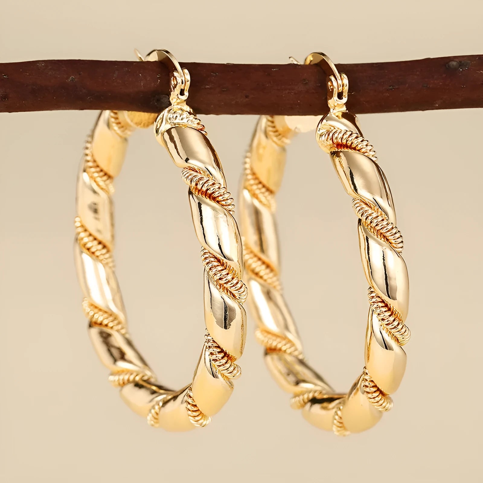 Geometric golden copper ear clip for women with ring and line design elements