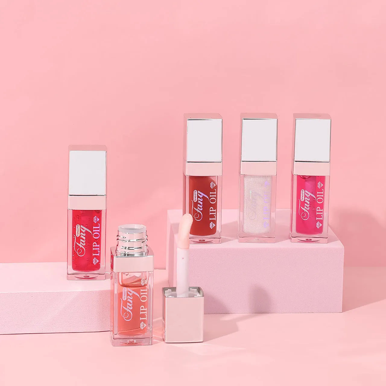 Five colour options of bright lip gloss mint lipstick with moisturising and repairing effect