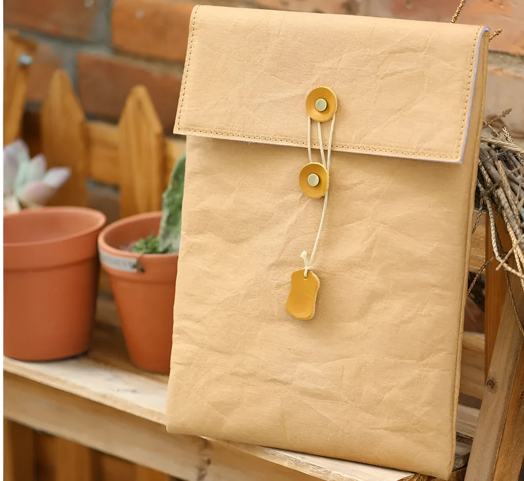 Non-magnetic notebook computer bag liner in washed kraft paper for 13 inch laptop