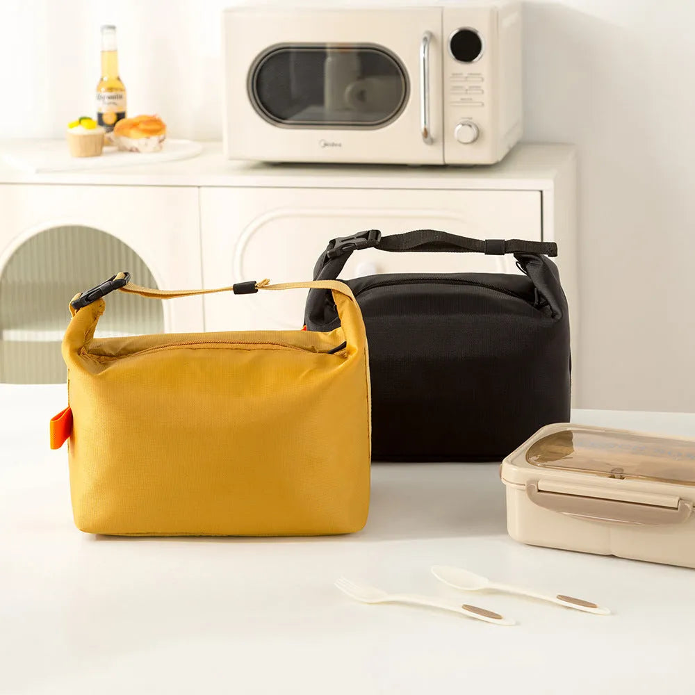 Japanese style insulated lunch bag in Oxford cloth, shown in Army Green colour