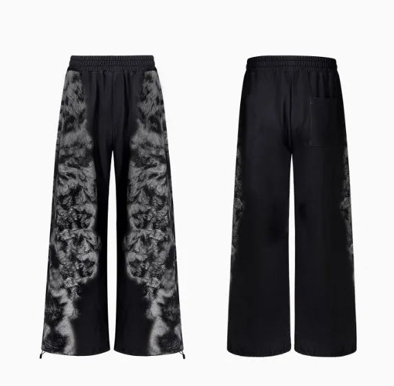 Street trendy printed loose pants and hoodie three-piece set showing collage stitching details