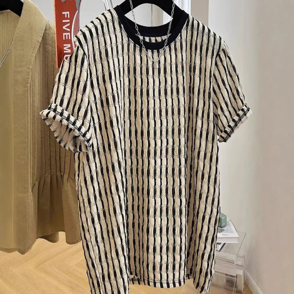 Black striped men's casual short sleeve top with loose fit and silk-linen fabric blend