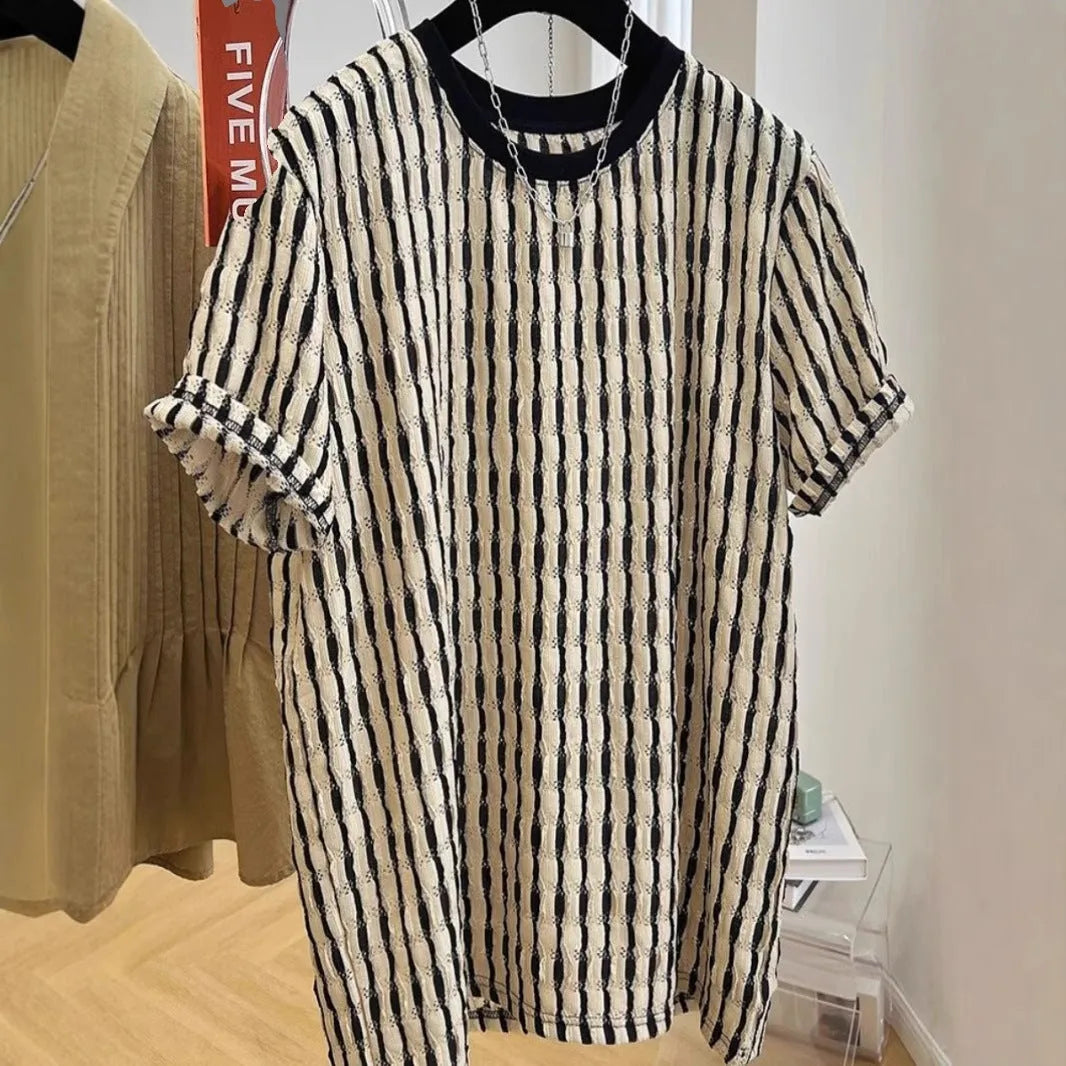 Black striped men's casual short sleeve top with loose fit and silk-linen fabric blend