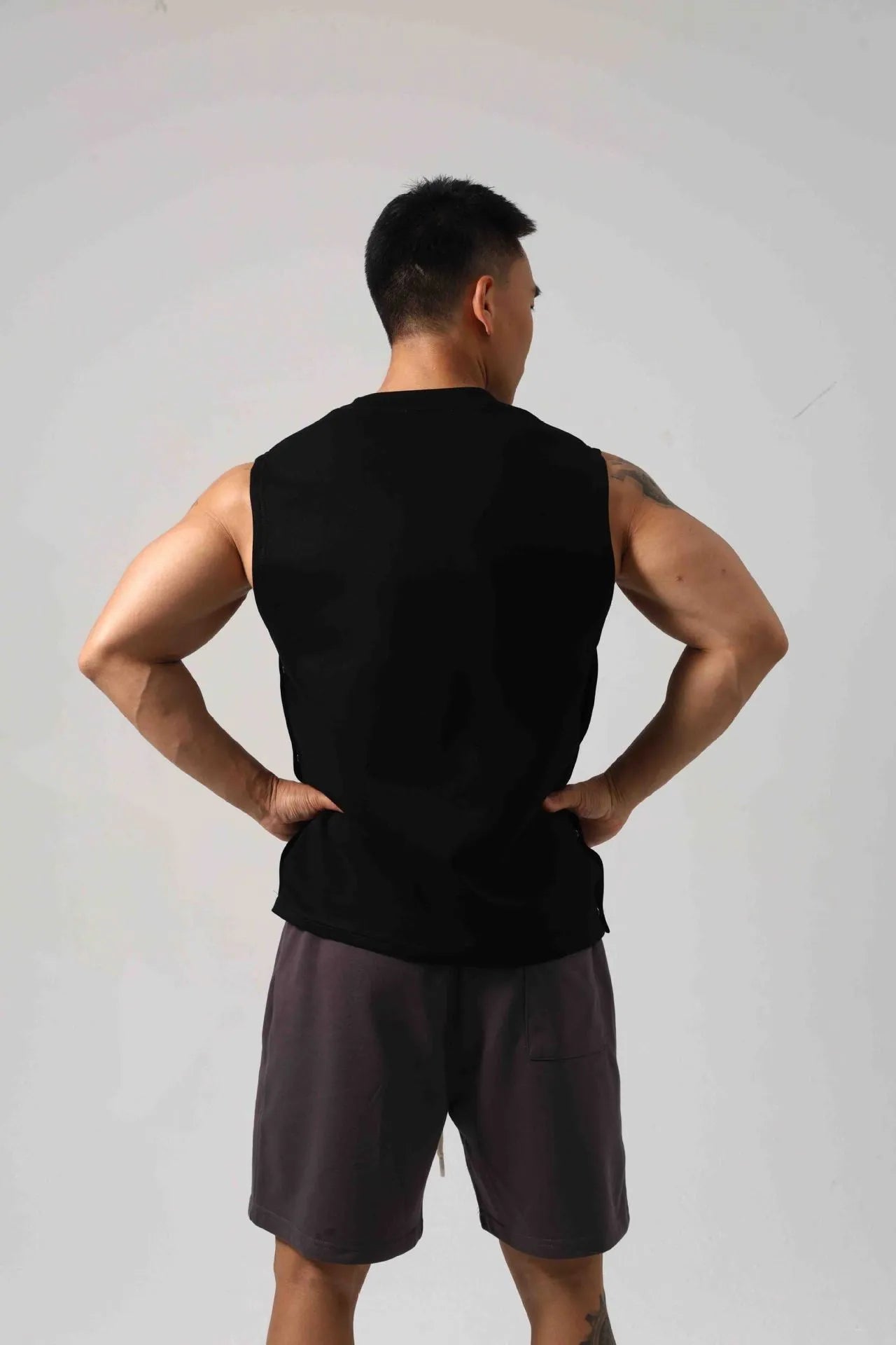 Korean style loose cotton fitness vest with hidden hook side openings in solid colour