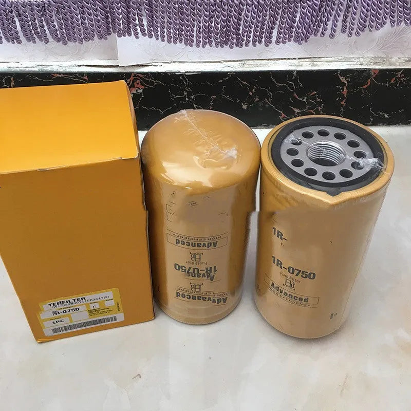 1R-0750 fuel filter element for anti-fuel oil impurity removal.