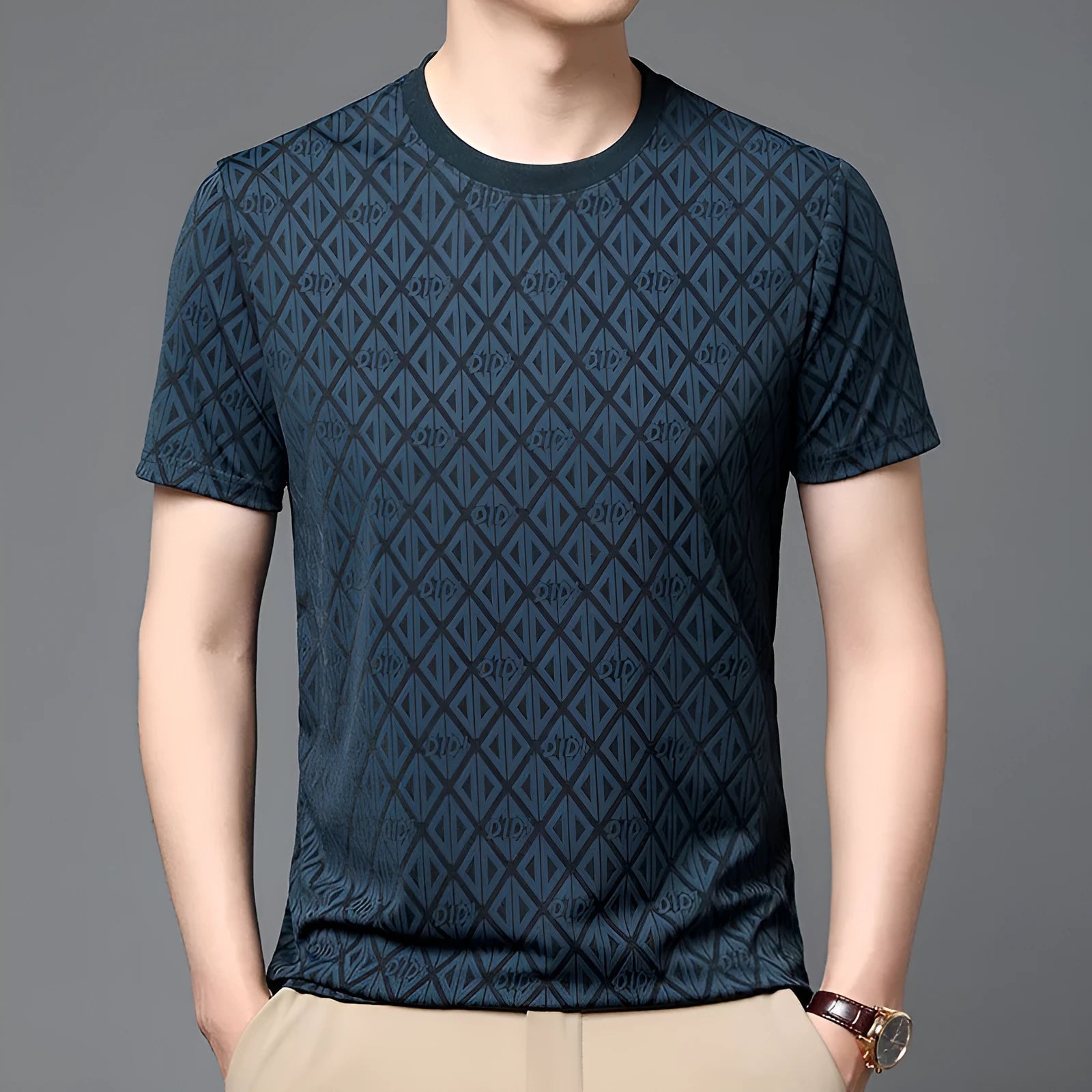 Men's black ice silk jacquard T-shirt with round neck and half sleeves on hanger