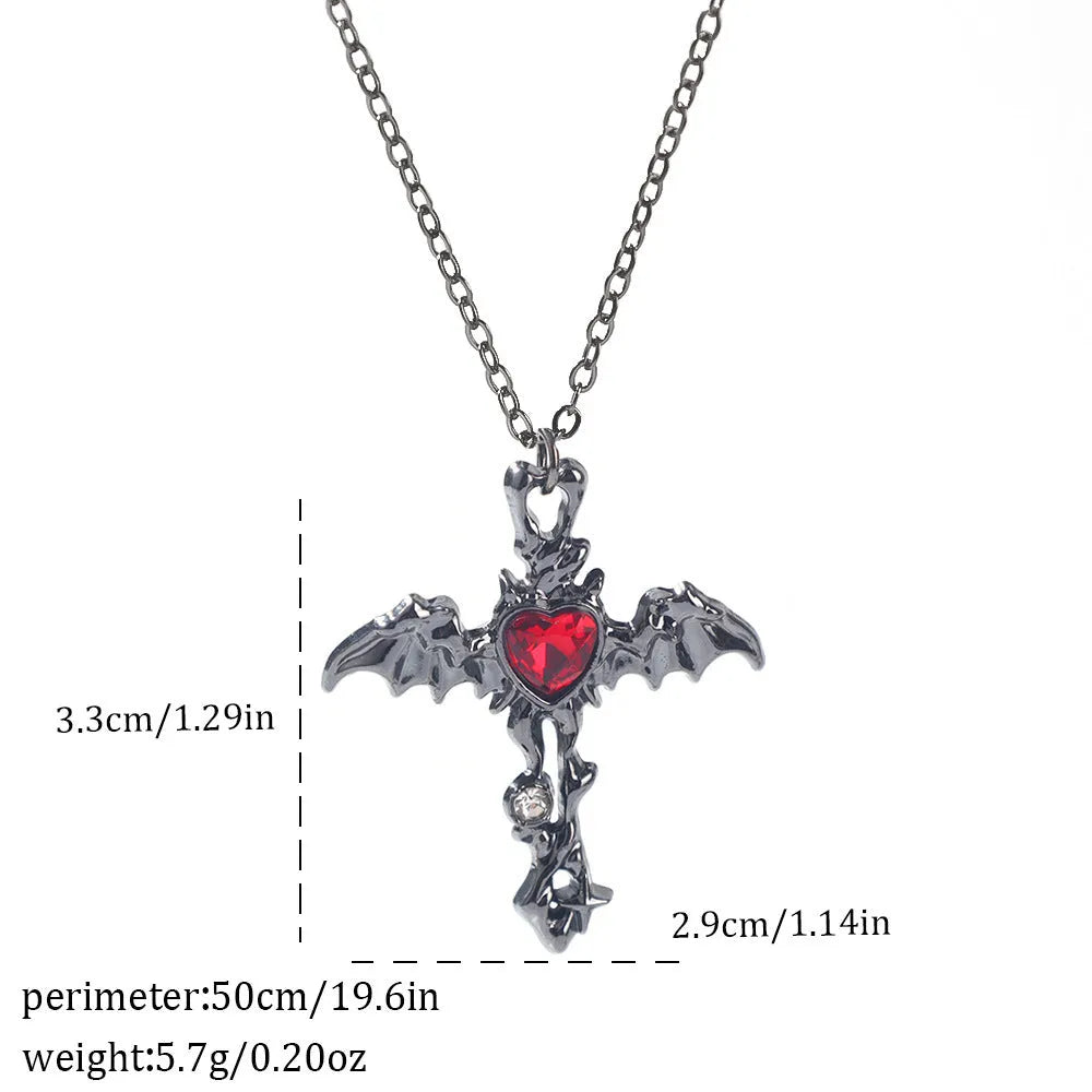 Dark Halloween necklace with spider bat pendant in zinc alloy with electroplated finish