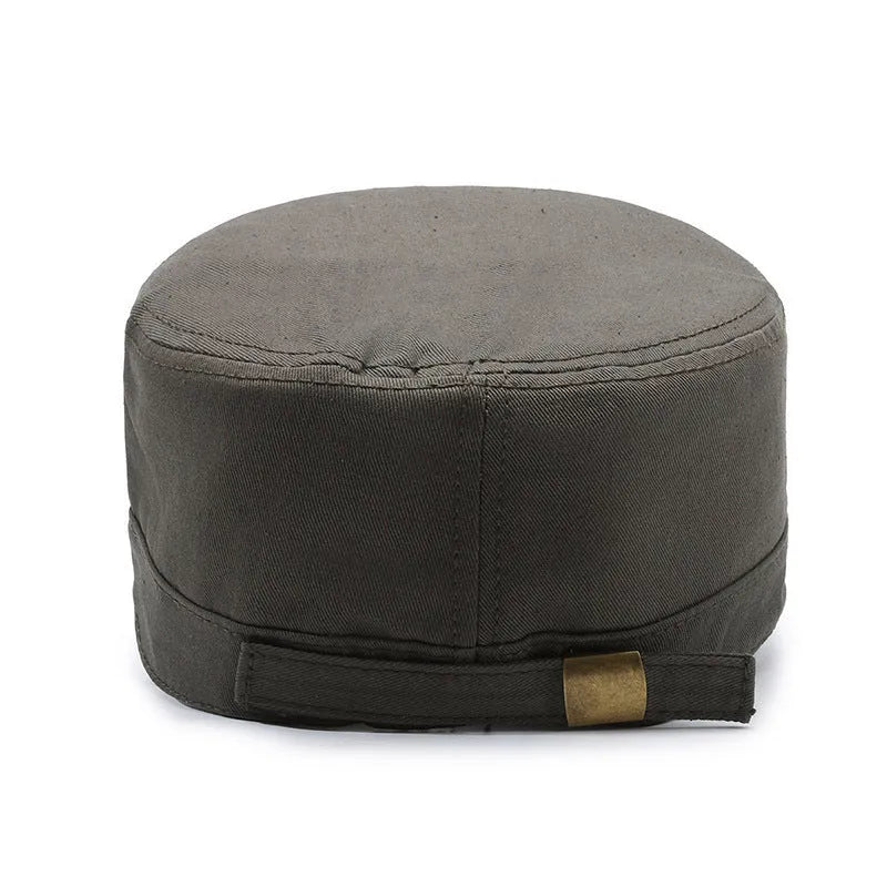 Men's flat-top cotton peaked cap with adjustable strap in army green colour