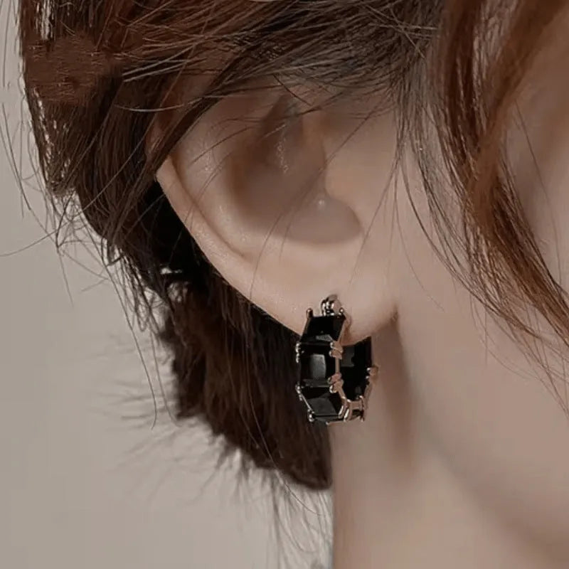 Geometric U-shaped zirconium earrings with round detailing in black, pink or white options